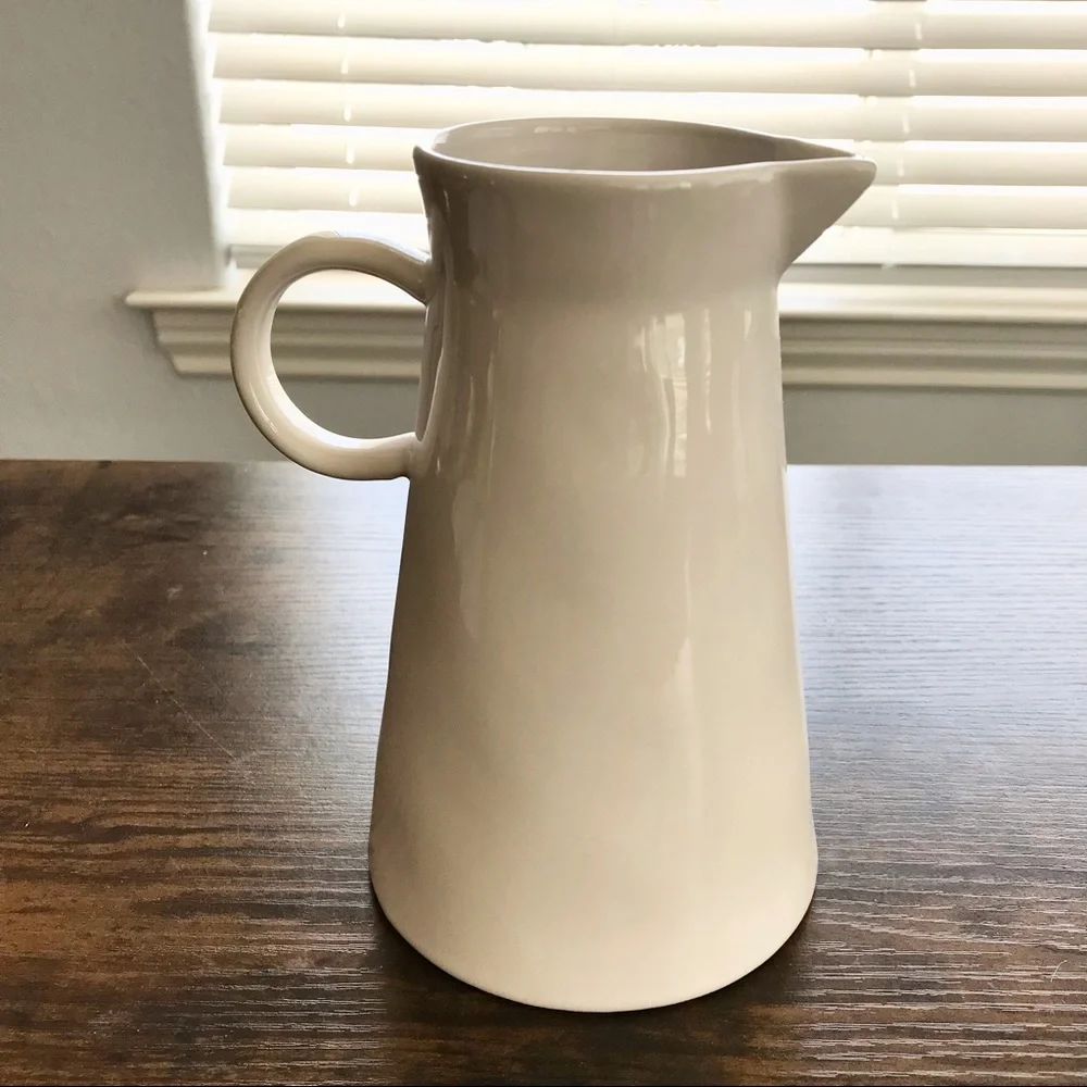 🆕 Rae Dunn Milk Pitcher
